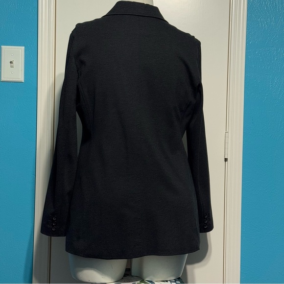 Chico's Black Tailored Blazer Notched Lapels Structured Shoulders flap pockets 2 - Picture 8 of 15